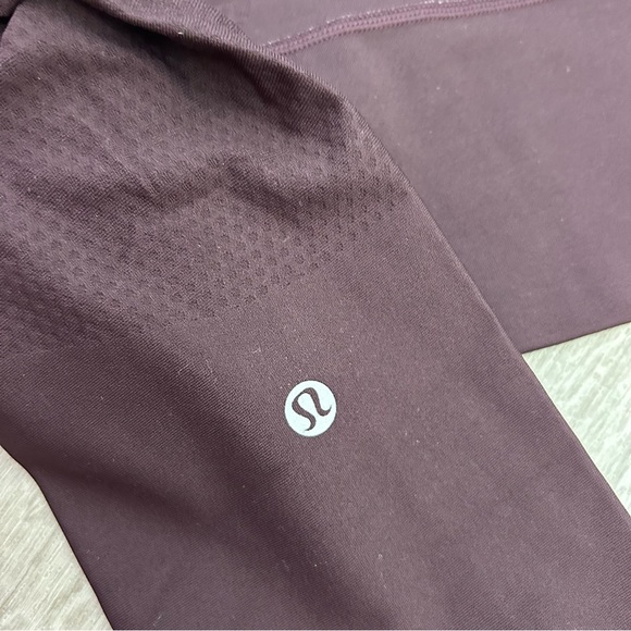 Lululemon Maroon Full Length Reflective High Rise Athletic Leggings Size 6 - Picture 3 of 5